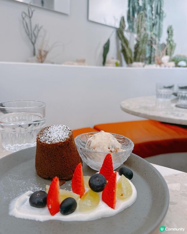 📍銅鑼灣｜懶洋洋渡假𝗙𝗲𝗲𝗹奶白色調咖啡店☕️