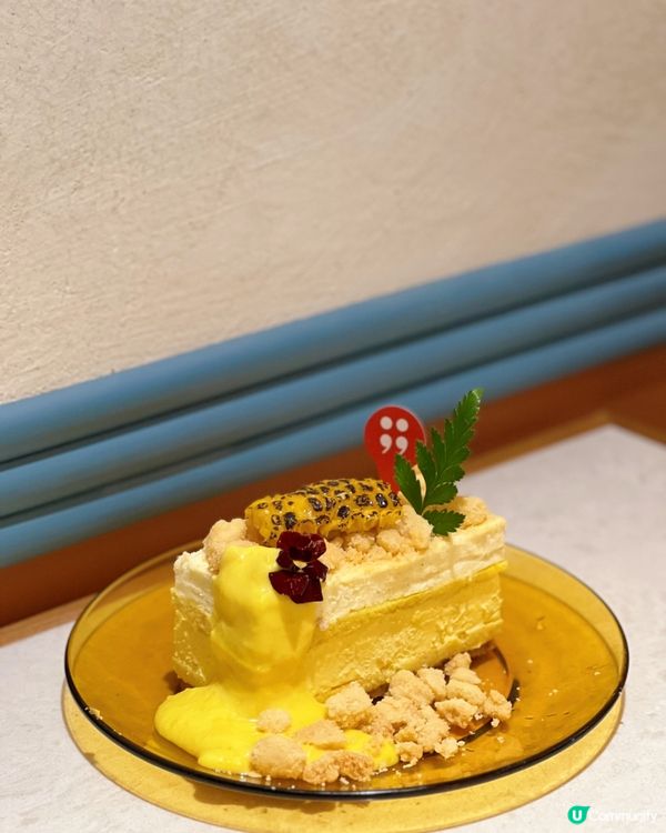 最近海港城開咗間🇰🇷韓國過江龍cafe🍰🍧，店內座位非常舒適...