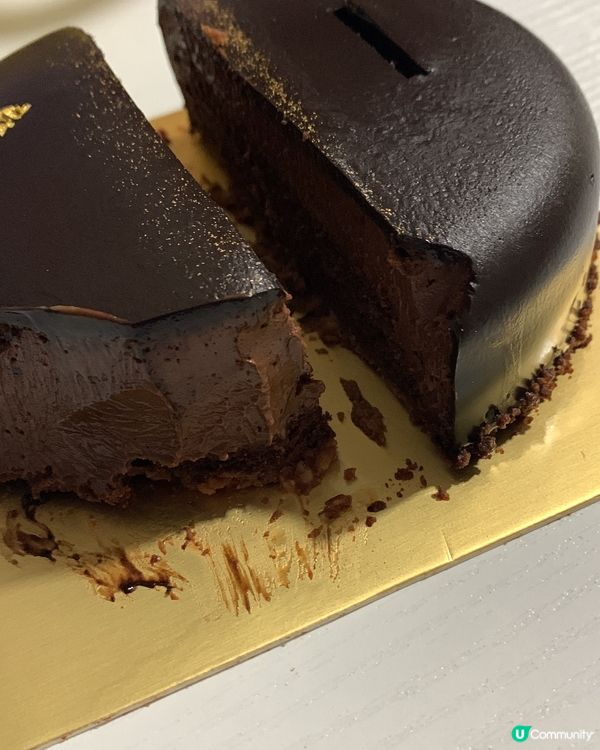 70% 黑朱克力榛子夾心蛋糕