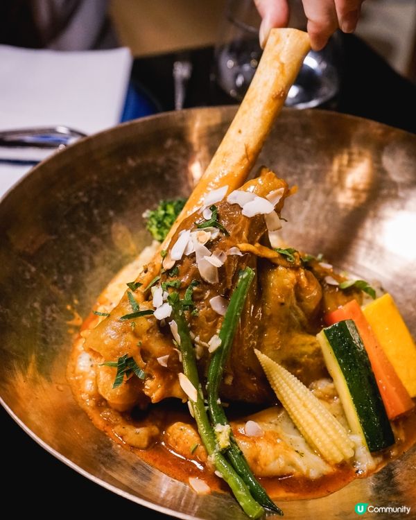 初嘗黎巴嫩慢煮羊肉和松露鷹嘴豆蓉