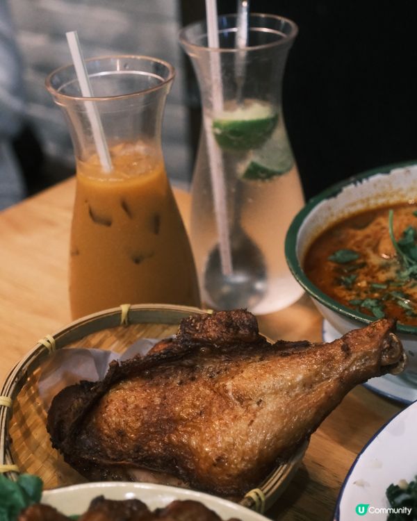 上環 ≣ 內巷親民抵食 • 生炸大雞髀