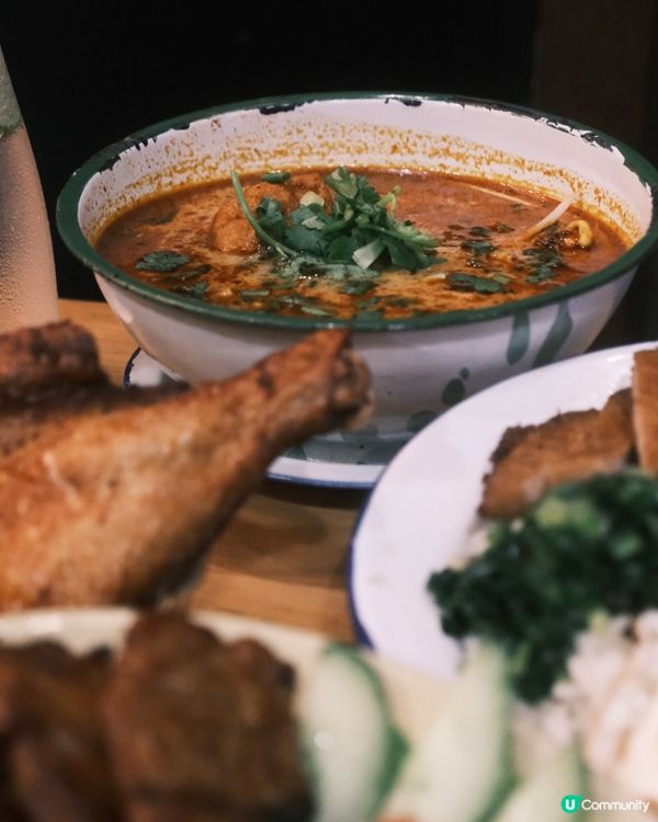 上環 ≣ 內巷親民抵食 • 生炸大雞髀