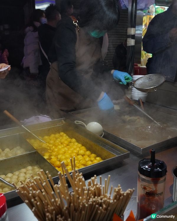 【廟街夜市】
廟街篤下波搵下老友🕺
有乜睇化唔化玩個夠