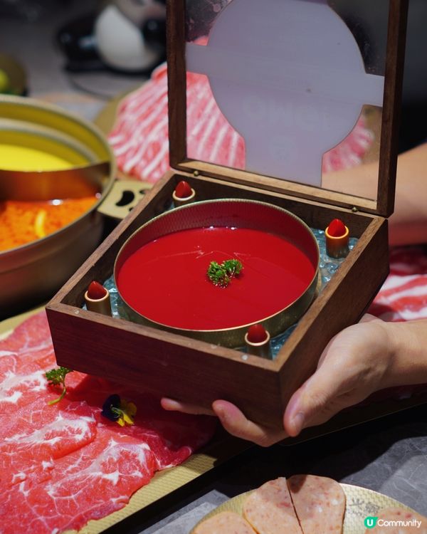 深圳熊猫烫火锅：创意与传统的交织之旅