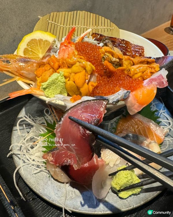 份量十足的海鮮丼