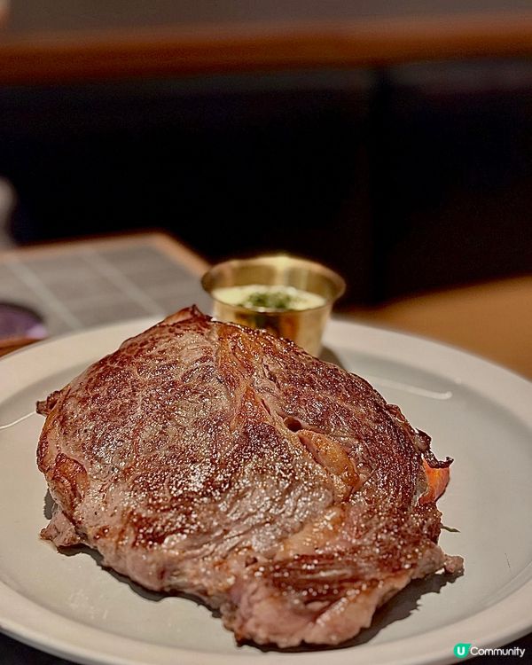 新開黑膠唱片主題音樂餐廳，黑膠打卡牆及特色雞尾酒