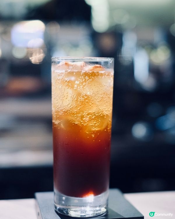 暗黑系水泥風咖啡店