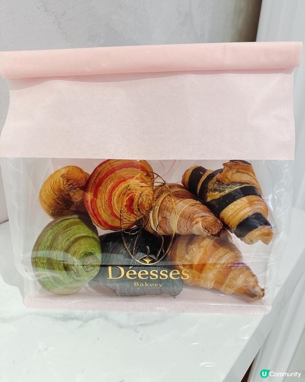 可愛熊仔蛋糕➕色彩繽紛牛角包