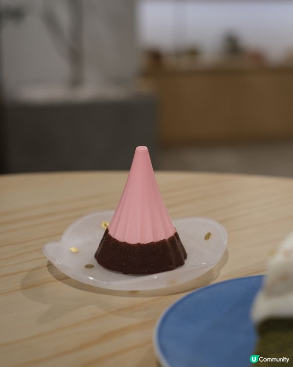 神還原明治草莓朱古力蛋糕