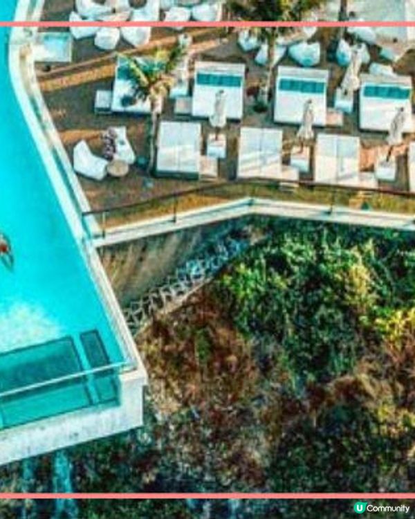 懸崖邊玻離泳池打卡一流