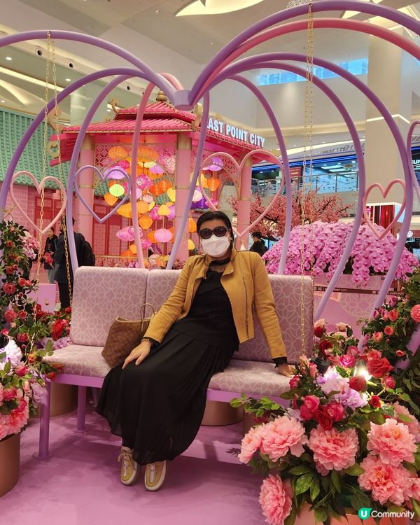 坑口站東港城商場內