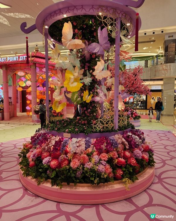 坑口站東港城商場內