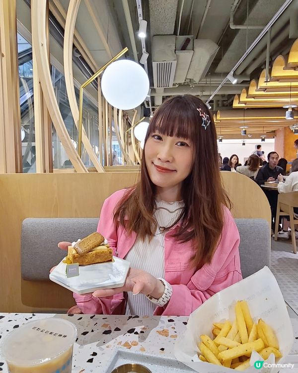 今天到了屯門市廣場睇下有無下午茶餐填補心靈空虛🤭，難得今天見...