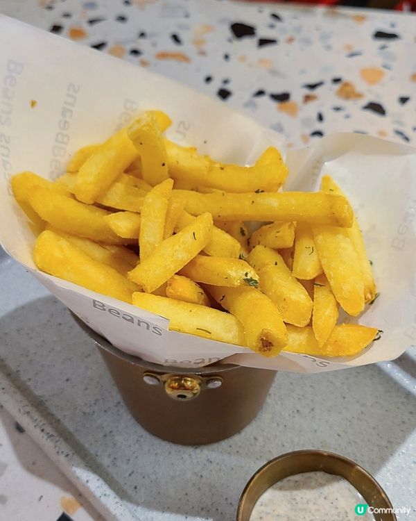 今天到了屯門市廣場睇下有無下午茶餐填補心靈空虛🤭，難得今天見...