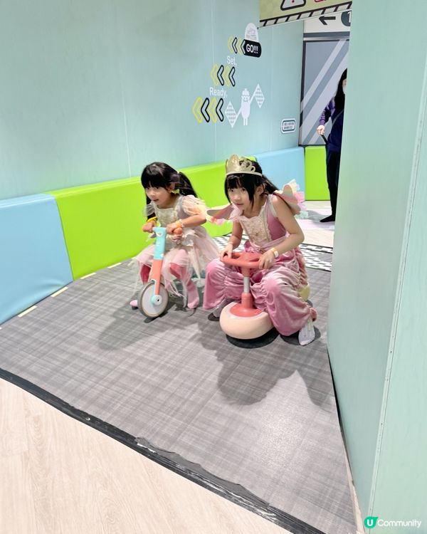 港島區親子餐廳推介 ❤️ 用餐區可以睇住小朋友玩