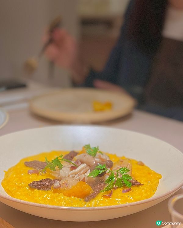 【銅鑼灣美食】沒有女生能拒絕這家夢幻花海餐廳