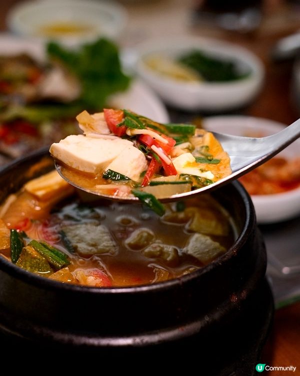 任何時候可以食到韓式醬油蟹，及各款正宗韓國傳統菜