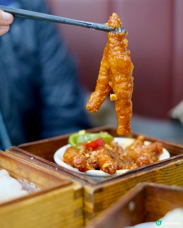 傳統創意港式點心，即叫即蒸，價格親民。