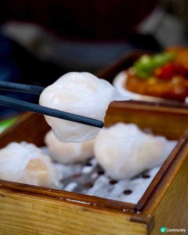 傳統創意港式點心，即叫即蒸，價格親民。