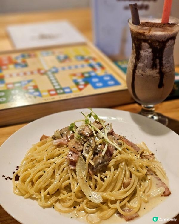 滿滿回憶的樓上board game Café🍝