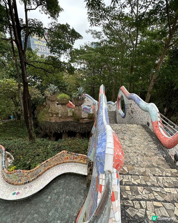 遊西班牙🇪🇸高廸風格作品在深圳海山公園