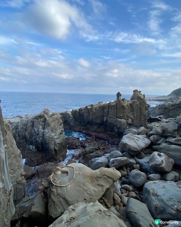 海岸崖上的洞窟神社⛩️