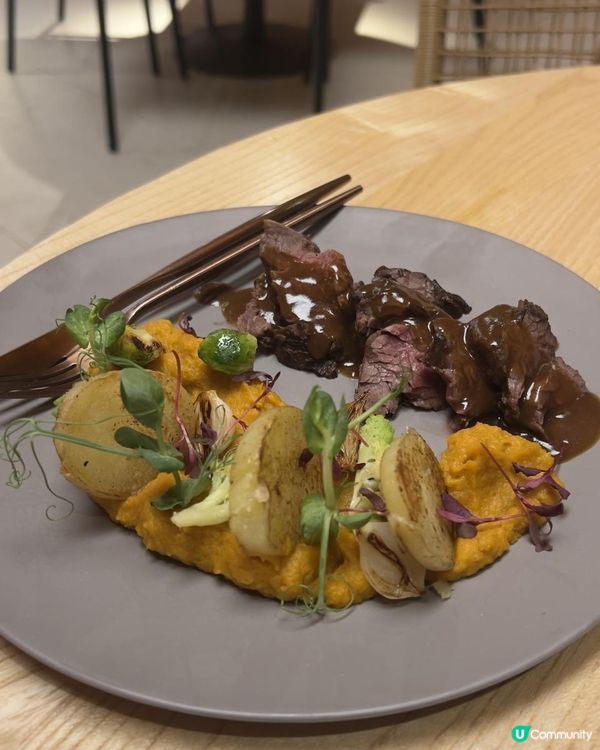 會想再回頭的泰式和牛船麵🎀ғᴏᴏᴅʜᴀʟʟ ʙʏ ᴍᴏᴏɴ ᴛʜᴀɪ