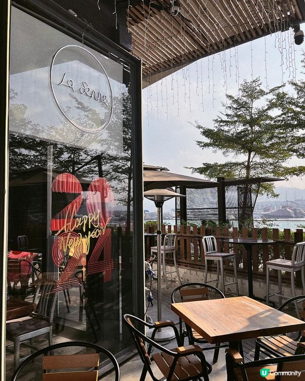 吹著海風chill食brunch🌊