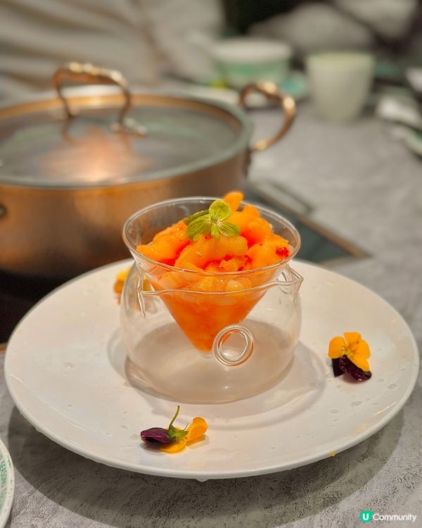 【深圳美食】不加一滴水，只用椰汁熬的椰子雞火鍋