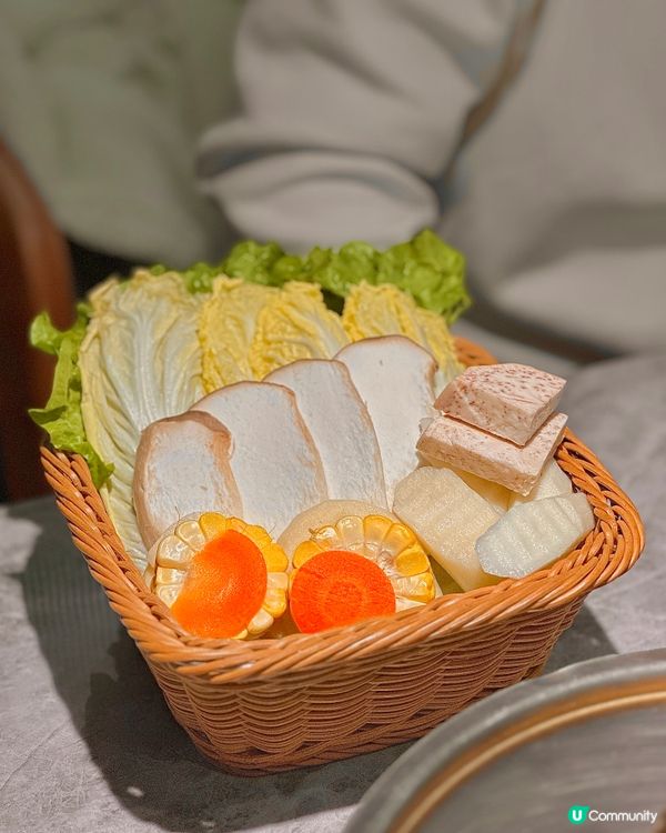 【深圳美食】不加一滴水，只用椰汁熬的椰子雞火鍋