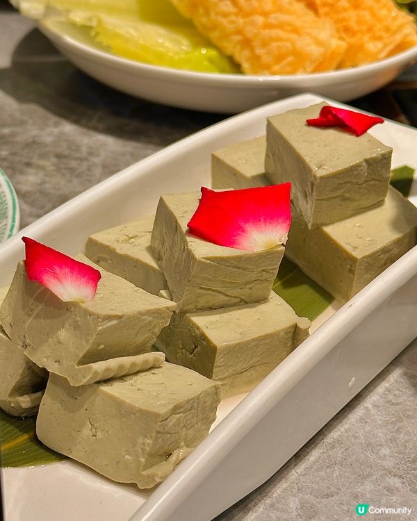 【深圳美食】不加一滴水，只用椰汁熬的椰子雞火鍋