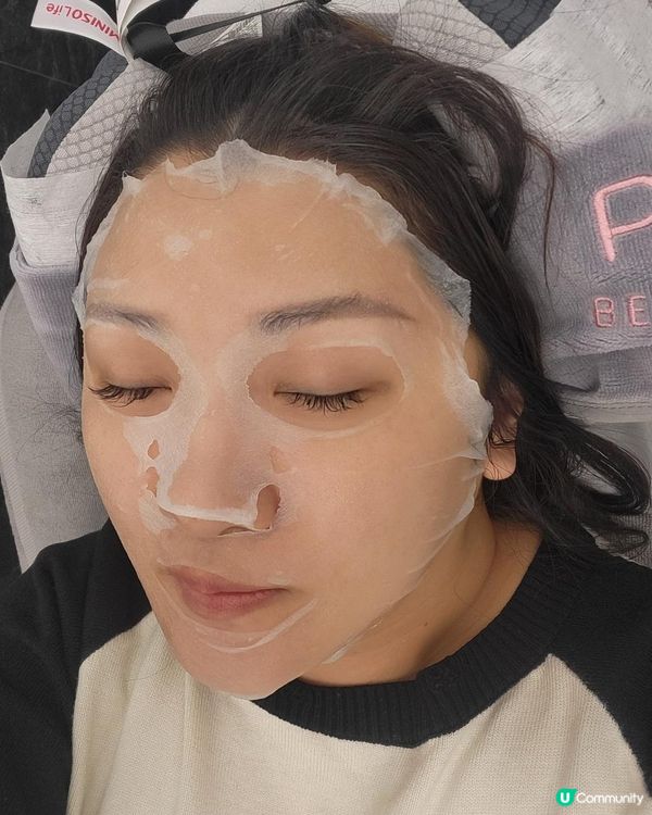 AI 驅動機器人激光嫩膚機