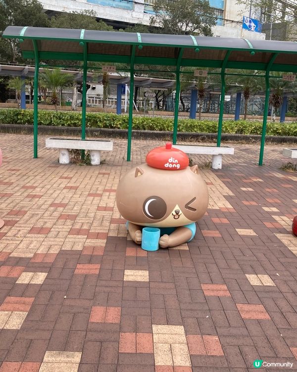 貓咪卡通的荃灣碼頭