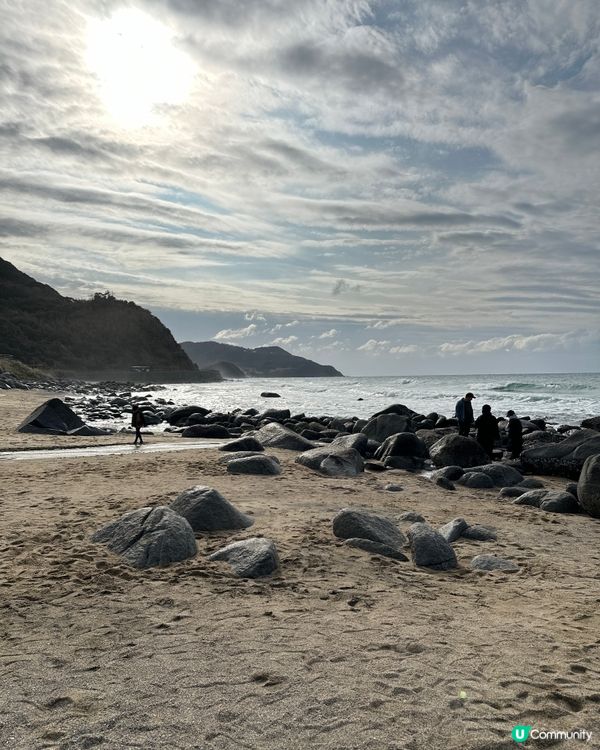 好特別的白色鳥居 