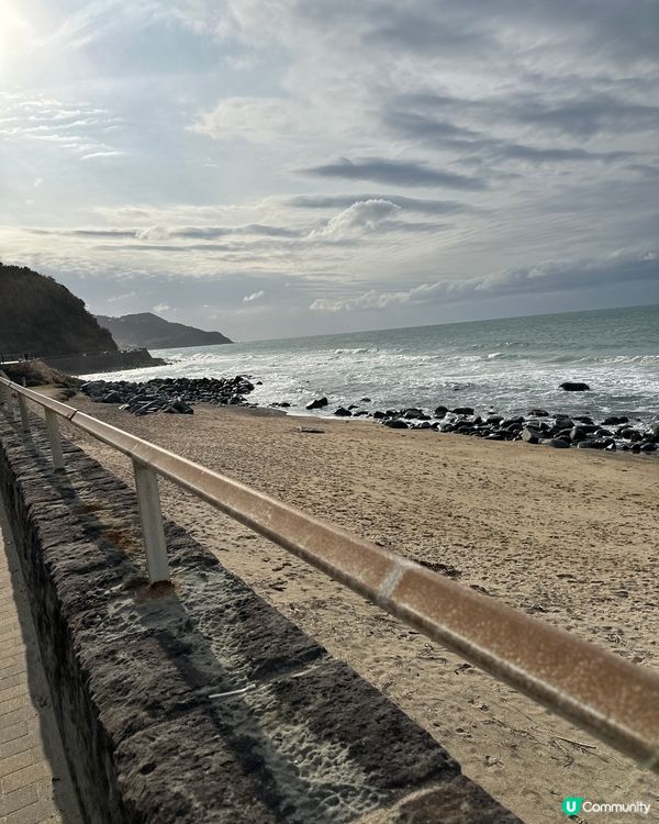 好特別的白色鳥居 