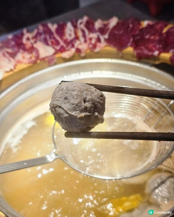 📍 深圳必吃！ 就犟行業首創大團圓牛肉火鍋🍲