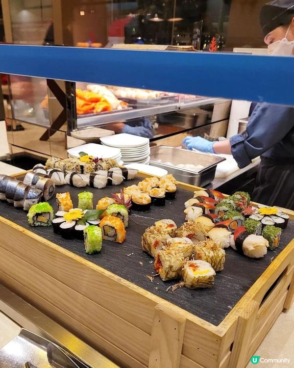 維港夜景相伴✨灣仔薈景環宇盛宴節日自助餐