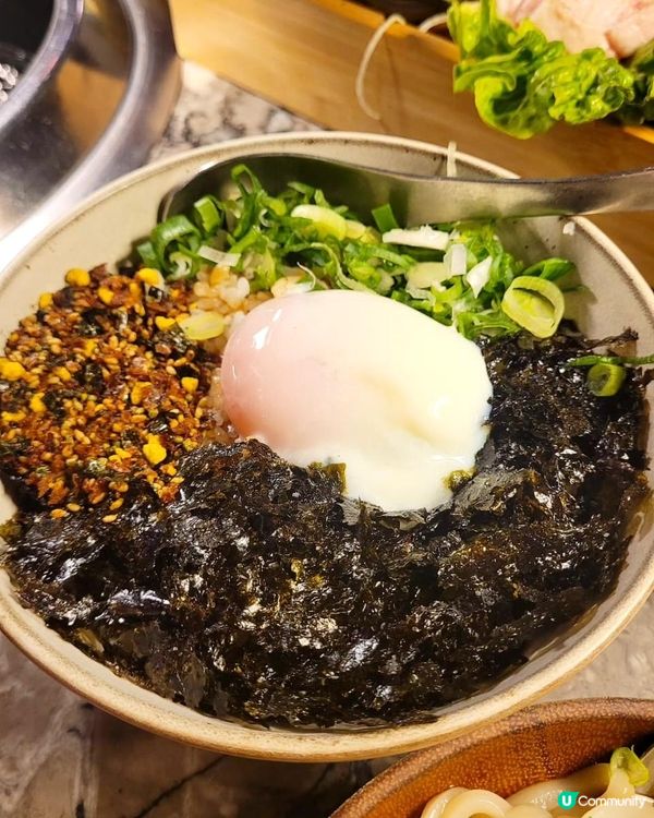 充滿網格紋入口最好食～「燒肉の殿堂」