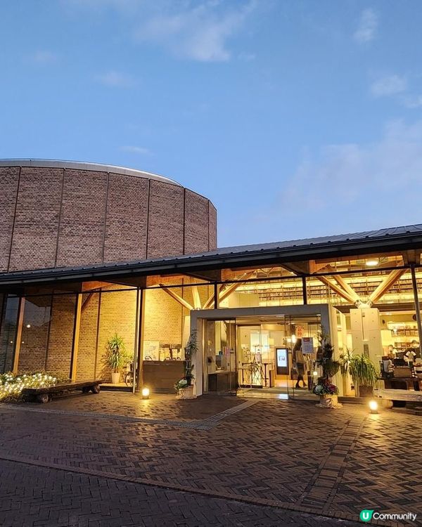 最美的武雄圖書館 