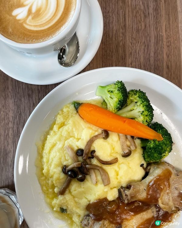 全球首間Phillips Cafe 