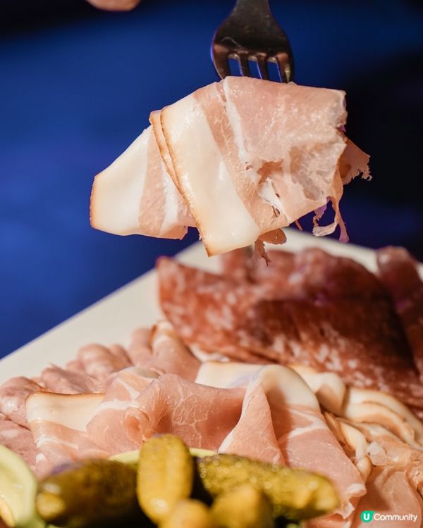 尖沙咀MIRA Cyberpunk 露天酒吧