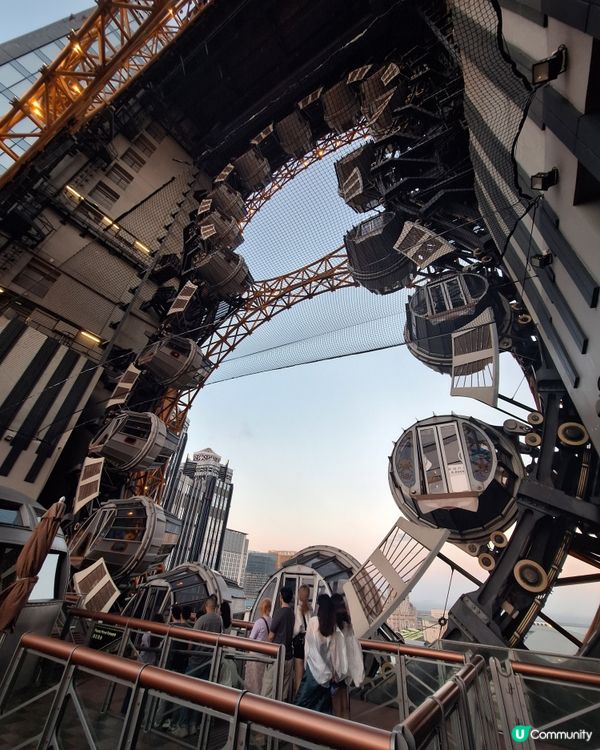 探索澳門新濠影匯之星8字摩天輪：必遊之地