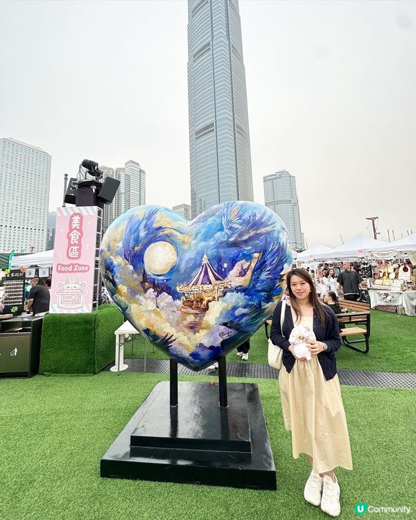 香港中環摩天輪 「免免不絕市集」