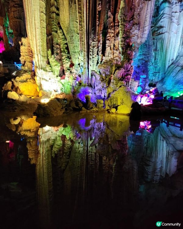 光影照射：陽朔銀子岩🪨