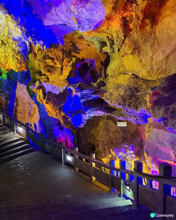 光影照射：陽朔銀子岩🪨