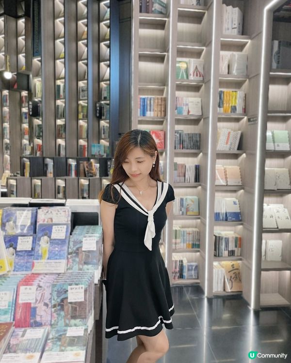 深圳歡樂港灣-打卡書店【鐘書閣】