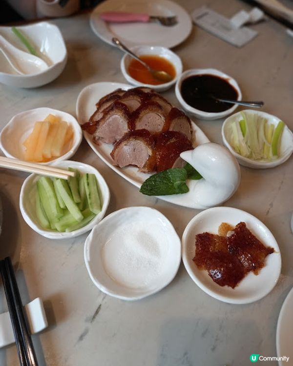 帶外國朋友食片皮鴨