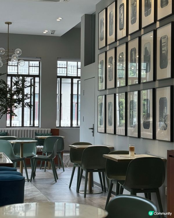 聖心大教堂正前方的打卡咖啡店