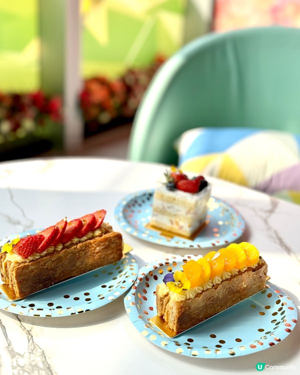 寵物友善商場內的餐廳，特設人寵共享專區！專區內設有圍欄，讓寵...