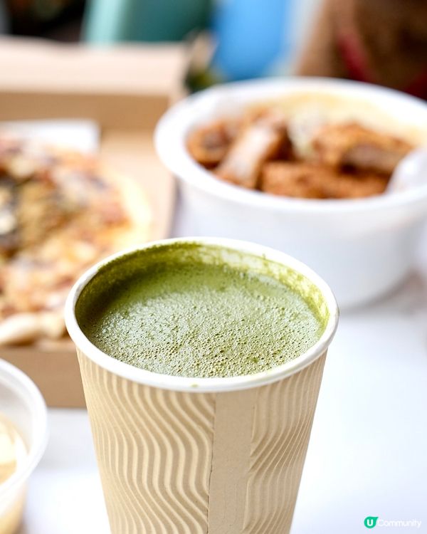 寵物友善商場內的餐廳，特設人寵共享專區！專區內設有圍欄，讓寵...